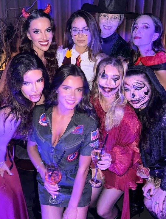 Fidanzate dei calciatori del Napoli alla festa di Halloween